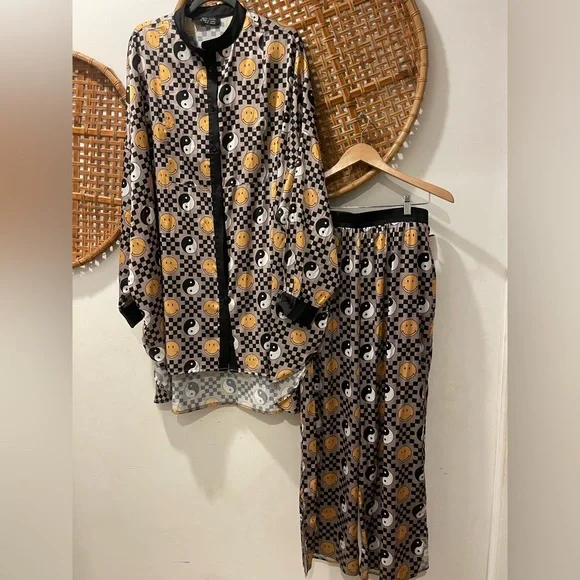 Dressed in LaLa | Lala Satin Playsuit in Groovy Girl | Medium - Picture 5 of 10